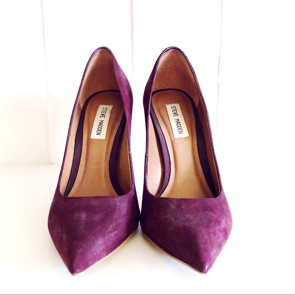 Steve Madden Burgundy Pointed Toe Block Heel Pump